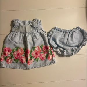 2 piece matching outfit size 18-24m no stains no tears